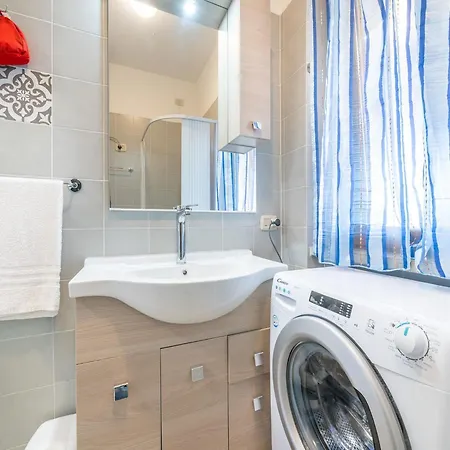 Well-designed In Appartement Stintino